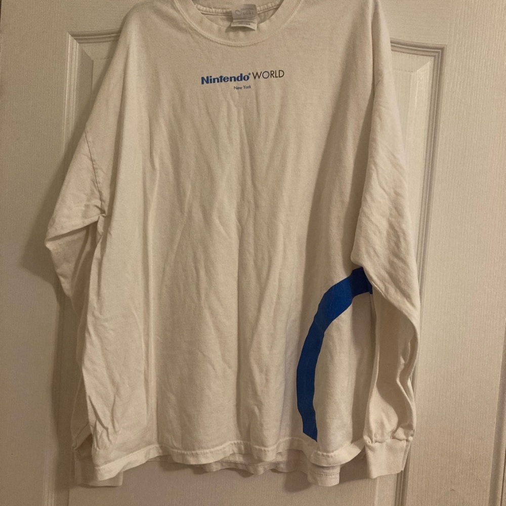 Nintendo World White Shirt From NYC, xl